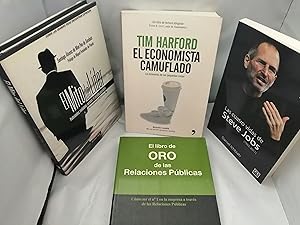 Imagen del vendedor de PACK 4 Libros de Economa: Las cuatro vidas de Steve Jobs / El mito del lder / El libro de oro de las relaciones pblicas / El economista camuflado a la venta por Libros Angulo