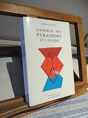 Seller image for L'Energie Des Pyramides Et L'Homme for sale by librairie ESKAL