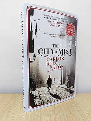 Imagen del vendedor de The City of Mist (First Edition with extra content) a la venta por Fialta Books