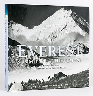 Imagen del vendedor de Everest. Summit of Achievement. Foreword by Sir Edmund Hillary a la venta por Michael Treloar Booksellers ANZAAB/ILAB