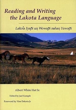 Immagine del venditore per Reading and Writing the Lakota Language venduto da Pieuler Store