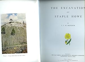 Image du vendeur pour The Excavation of Staple Howe | A Palisaded Hilltop Enclosure in Knapton Plantation mis en vente par Little Stour Books PBFA Member