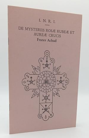 Bild des Verkufers fr I.N.R.I. De Mysteriis Ros Rube et Aure Crucis. zum Verkauf von Occulte Buchhandlung "Inveha"