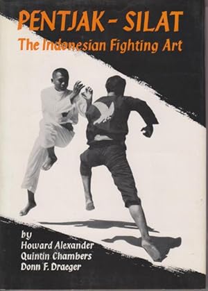 Bild des Verkufers fr Pentjak-Silat. The Indonesian Fighting Art. zum Verkauf von Rnnells Antikvariat AB