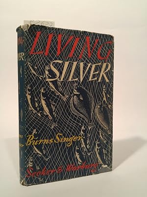 Immagine del venditore per Living Silver - An Impression of the British Fishing Industry Illustrated by Robert Frame venduto da ANTIQUARIAT Franke BRUDDENBOOKS