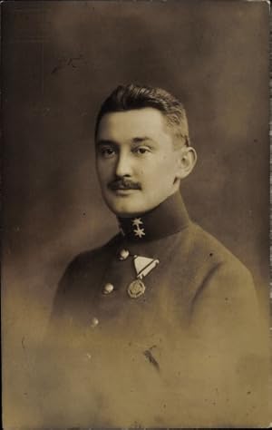 Foto Ansichtskarte / Postkarte KuK Soldat in Uniform, Orden, Portrait