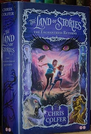 Immagine del venditore per The Land of Stories, The Enchantress Returns venduto da James Howell Rare Books