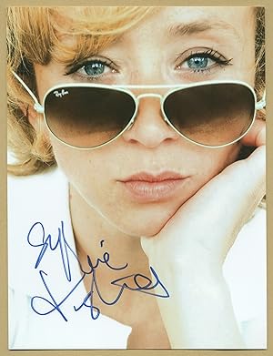 Imagen del vendedor de Sylvie Testud - Belle photo signe en personne a la venta por PhP Autographs