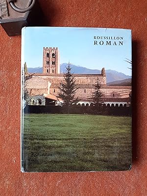 Seller image for Roussillon roman for sale by Librairie de la Garenne