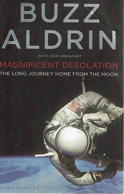 Immagine del venditore per Magnificent Desolation: The Long Journey Home From The Moon venduto da Marlowes Books and Music