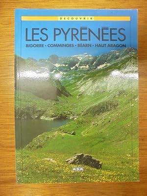 Seller image for LES PYRENEES. for sale by Librairie du Levant