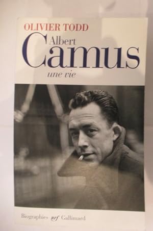 Seller image for ALBERT CAMUS une vie. for sale by Librairie du Levant