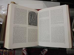 Seller image for Dictionnaire des mythologies et des religions des socits traditionnelles et du Monde Antique (2 volumes), tome 1 : A - J, tome 2 : K - Z. (complet) for sale by Librairie du Levant