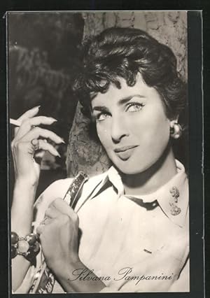 Bild des Verkufers fr Ansichtskarte Schauspielerin Silvana Pampanini spielte u.a. im Film Prozess in Neapel zum Verkauf von Bartko-Reher