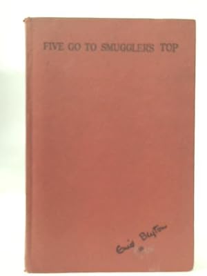 Immagine del venditore per Five Go to Smuggler's Top - english venduto da World of Rare Books