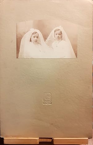 Bild des Verkufers fr Prima Comunione fotografo Giuseppe Casalegno Torino 1910 circa zum Verkauf von Studio bibliografico De Carlo