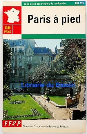 Seller image for Paris  pied for sale by Librairie du Bassin