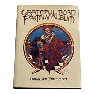 THE GRATEFUL DEAD FAMILY ALBUM.