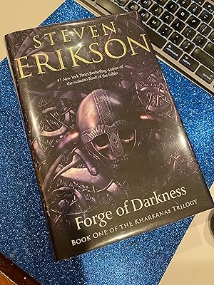 Imagen del vendedor de Forge of Darkness book one of the Kharkanas Trilogy a la venta por Happy Heroes