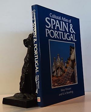 Immagine del venditore per CULTURAL ATLAS OF SPAIN AND PORTUGAL venduto da A&F.McIlreavy.Buderim Rare Books
