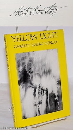 Imagen del vendedor de Yellow Light a la venta por Bolerium Books Inc.