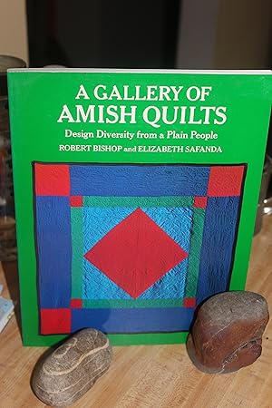 Immagine del venditore per A Gallery of Amish Quilts venduto da Wagon Tongue Books