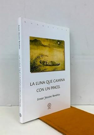 Imagen del vendedor de Luna que camina con un pincel a la venta por Librera Torres-Espinosa