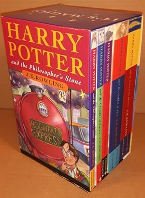 Imagen del vendedor de Harry Potter: (1-5 soft covers box/slipcase set) 1. Harry Potter & the Philosopher's Stone; 2. Harry Potter & the Chamber of Secrets; 3. Harry Potter & the Prisoner of Azkaban; 4. --- & the Goblet of Fire; 5. --- & the Order of the Phoenix a la venta por Nessa Books