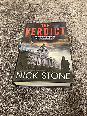 Imagen del vendedor de THE VERDICT: SIGNED UK FIRST EDITION HARDCOVER a la venta por Books for Collectors