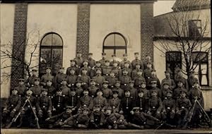 Foto Ansichtskarte / Postkarte Deutsche Soldaten in Uniform, Kaserne, Lemgo 1916