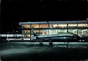 Ansichtskarte / Postkarte Orly Val de Marne, Aéroport de Paris Orly, Caravelle Air France sur l'a...