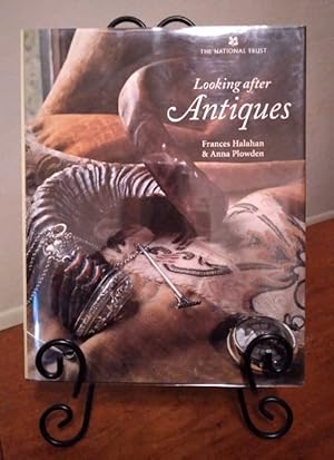 Image du vendeur pour Looking After Antiques mis en vente par Structure, Verses, Agency  Books