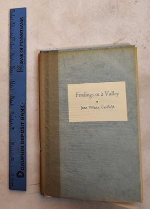 Imagen del vendedor de Findings in a Valley a la venta por Mullen Books, ABAA