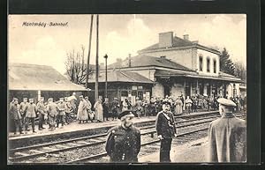 Ansichtskarte Montmédy, Bahnhof mit Soldaten