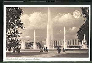 Bild des Verkufers fr Ansichtskarte Dsseldorf, Reichsausstellung Schaffendes Volk, Hauptfestplatz mit der grossen Fontne zum Verkauf von Bartko-Reher