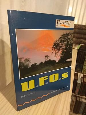 Seller image for UFOS for sale by Libros Antuano