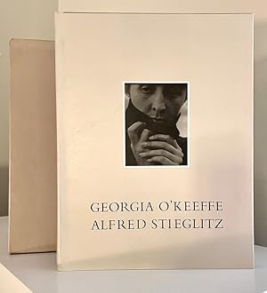 Immagine del venditore per Georgia O'Keeffe: A Portrait venduto da Randall's Books