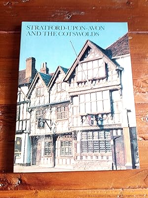 Bild des Verkufers fr Stratford-upon-Avon and surrounding places of interest and the Cotswolds zum Verkauf von Itziar Arranz Libros & Dribaslibros