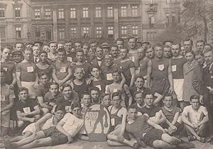 Group photo of athletes on May 1, 1919 Budapest (Photo)
