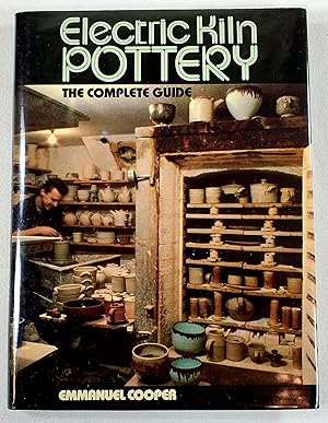 Immagine del venditore per Electric Kiln Pottery: The Complete Guide venduto da Resource Books, LLC