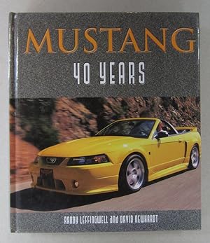 Immagine del venditore per Mustang 40 Years venduto da Midway Book Store (ABAA)