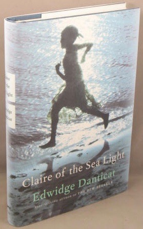 Immagine del venditore per Claire of the Sea Light. venduto da Bucks County Bookshop IOBA