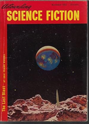 Bild des Verkufers fr ASTOUNDING Science Fiction: November, Nov. 1952 ("The Currents of Space") zum Verkauf von Books from the Crypt