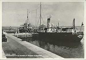 Foto/Cartolina ANIC - Bari, rifornimento di petrolio grezzo albanese 1939