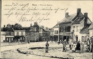 Ansichtskarte / Postkarte Roye Somme, Straßenpartie mit Kindern und Wohnhäusern