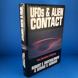 Image du vendeur pour UFOs & Alien Contact mis en vente par Sparrow's Bookshop, IOBA