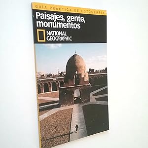 Imagen del vendedor de Gua prctica de fotografa: Paisajes, gente, monumentos (National Geographic) a la venta por MAUTALOS LIBRERA