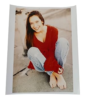 Bild des Verkufers fr JENNIFER LOVE HEWITT PHOTO 2 OF 5 8'' X 10'' Inch Photograph zum Verkauf von Rare Book Cellar