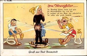 Bild des Verkufers fr Knstler Ansichtskarte / Postkarte Bad Bramstedt in Holstein, Im Kreuzfeuer, Moorbad, nackter Po zum Verkauf von akpool GmbH