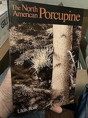 Image du vendeur pour The North American Porcupine (Smithsonian Nature Books Series, No 8) mis en vente par A.C. Daniel's Collectable Books